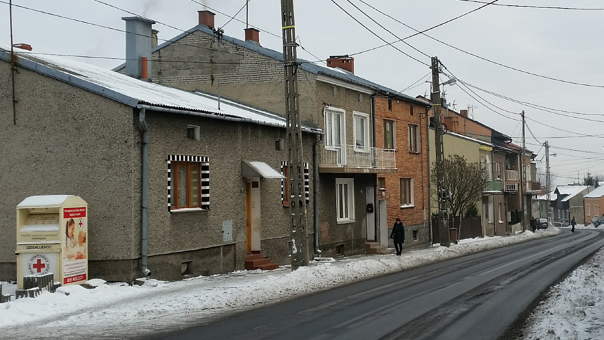 Koszty ogrzewania. Kilka milionów Polaków bez szans na rządową pomoc, zapłaci krocie
