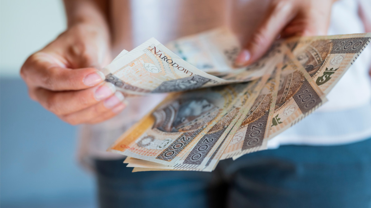 Zaczyna się. 500 plus wzrośnie do 800 zł, a ZUS dla przedsiębiorców nie będzie obowiązkowy
