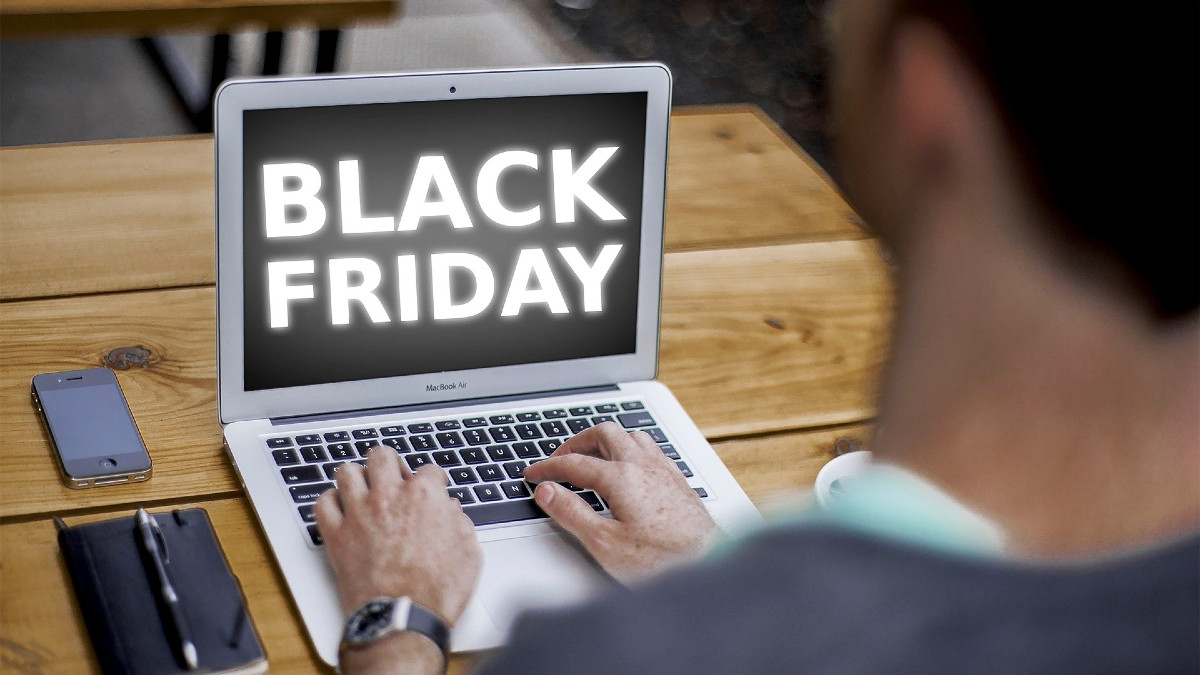 Na Black Friday wydamy nawet 500 zł. Wzrasta liczba oszustw