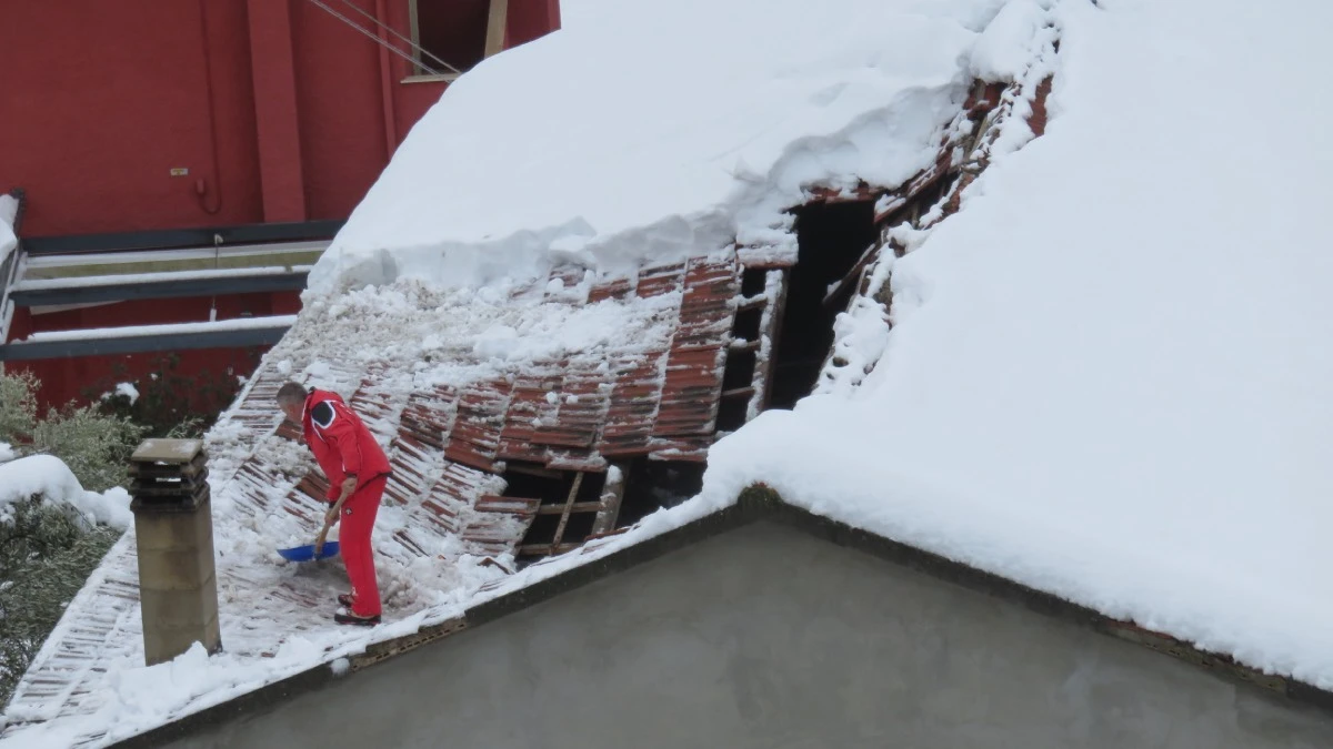 snieg-na-dachach-tragedia-MTK