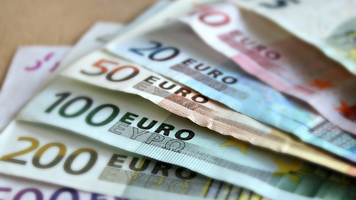 Kontakt z wierzycielem przez WhatsAppa. Europejska platforma proponuje cyfrową relację z dłużnikiem