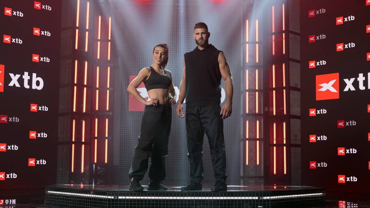 XTB mocno przywalił na początek roku. Straszy konkurencję Jędrzejczyk i Prochazką
