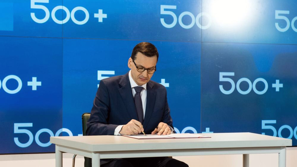 Pieniądze na 800+? To bardzo proste: więcej wódki 