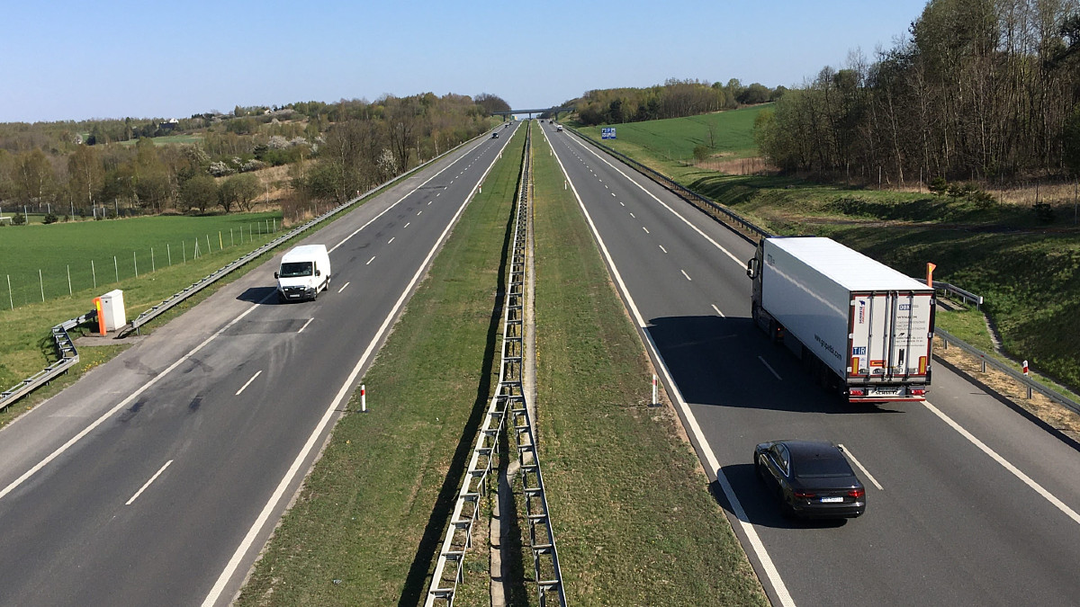 Więcej płatnych dróg. Od 1 listopada e-toll obejmie dodatkowe 1600 km