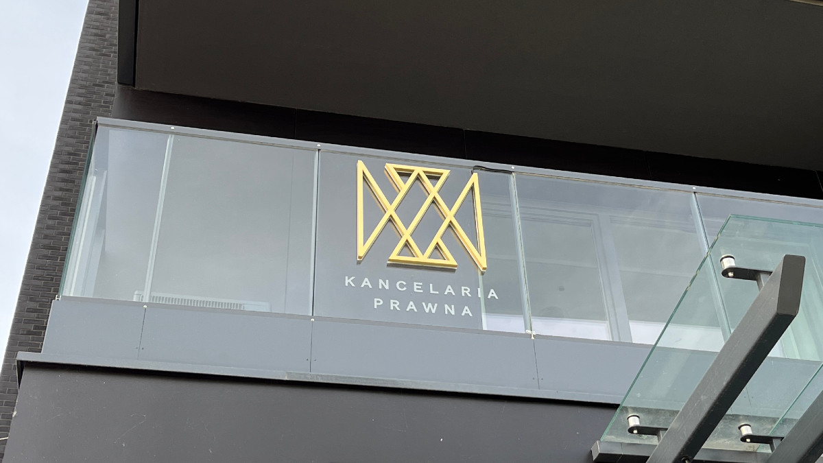 Adwokaci w końcu będą mogli się reklamować. Naczelna Rada Adwokacka znosi zakaz