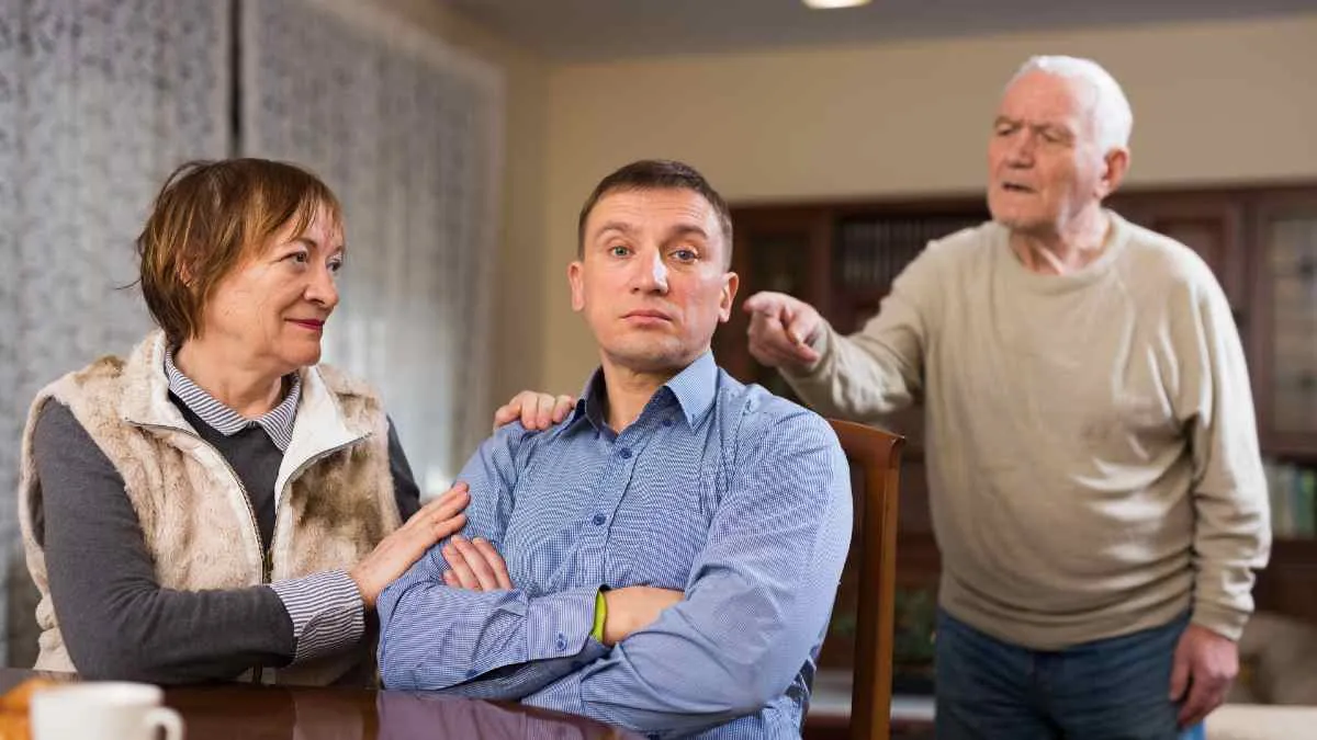 Młodzi Polacy coraz dłużej mieszkają z rodzicami