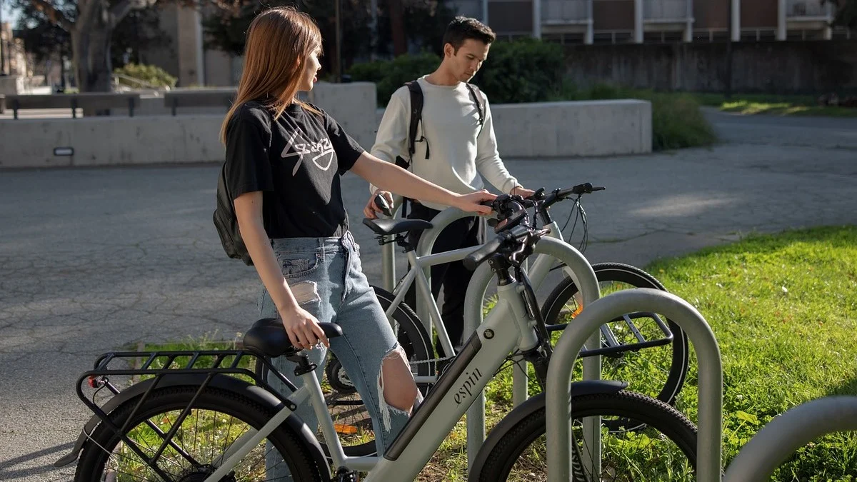 Chcą, by rząd dopłacał Polakom do zakupu rowerów elektrycznych. Niezła ściema, gratuluję