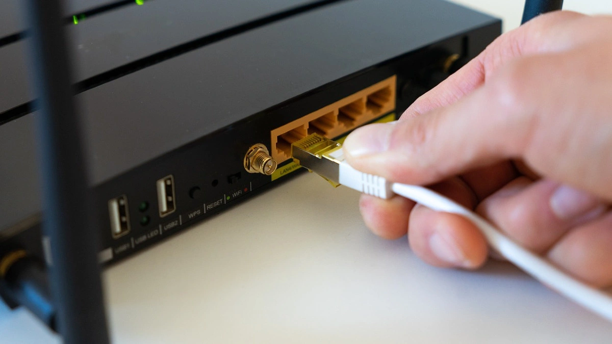 Koniec z wi-fi w kawiarni? W wojnie z porno politycy nie biorą jeńców