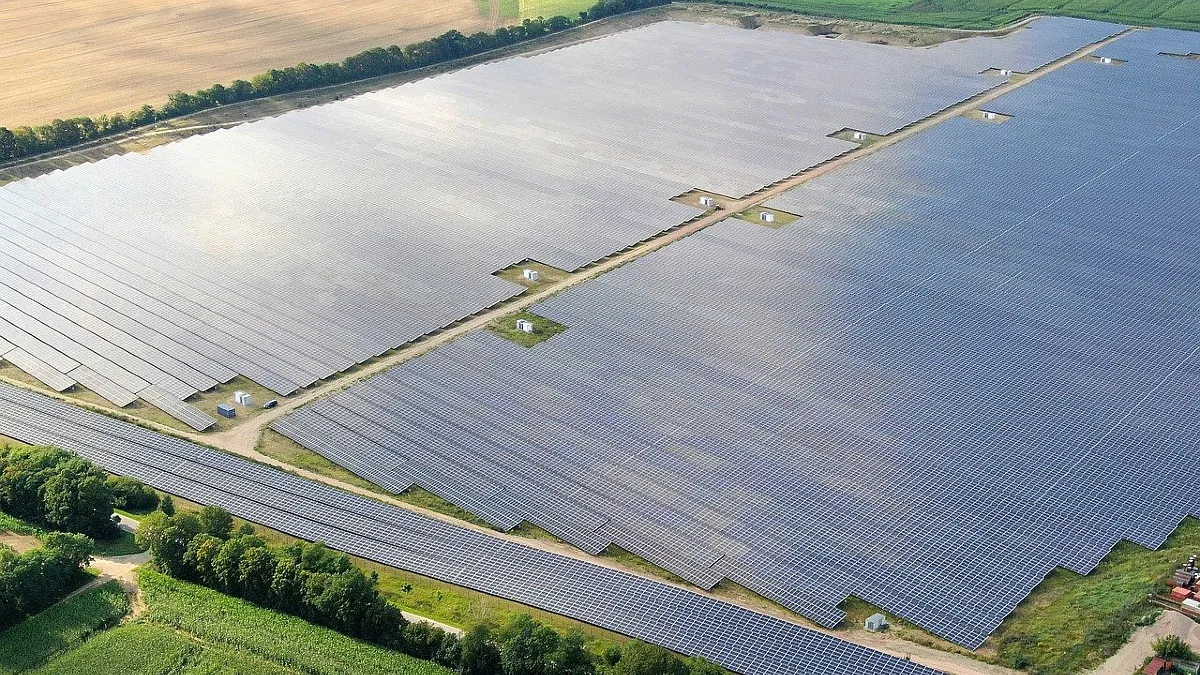 Ujemne ceny energii i niemal cały kraj z OZE. I to w Polsce