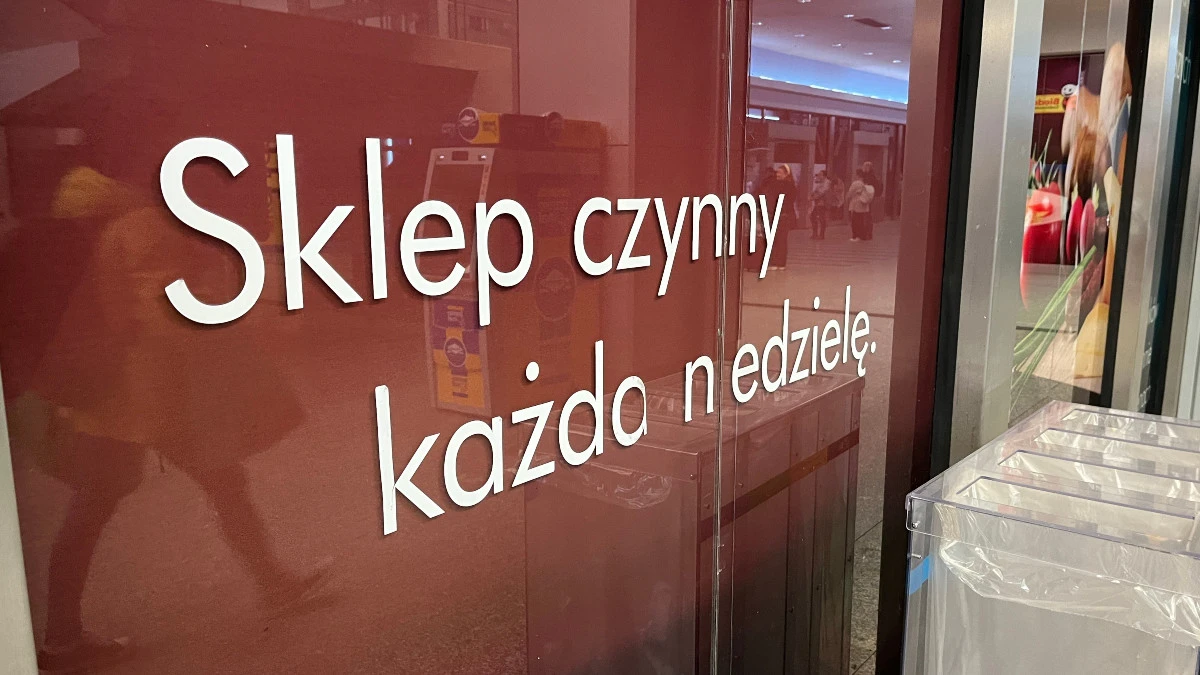 Wigilia wolna od pracy już w tym roku? Los niedziel handlowych wciąż niepewny