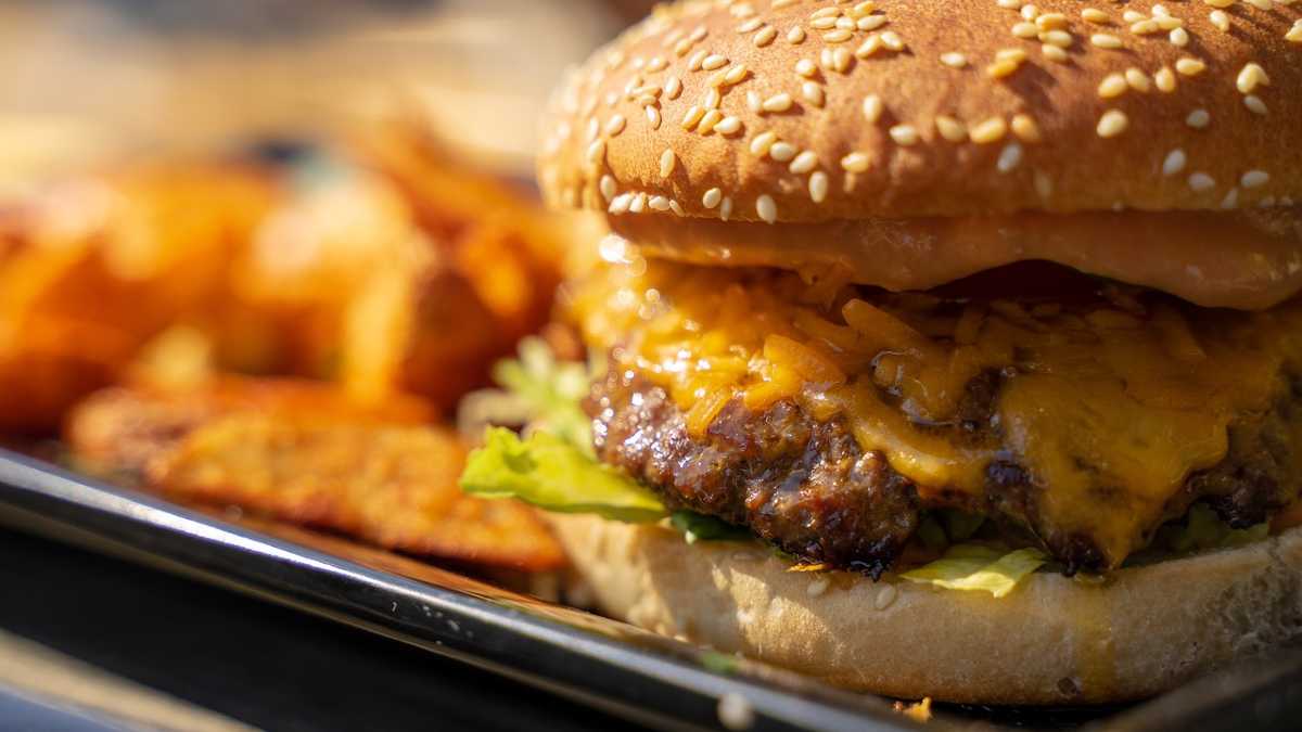 Zrobił 422 zamówienia na burgery w rok. Zawsze w tej samej knajpie