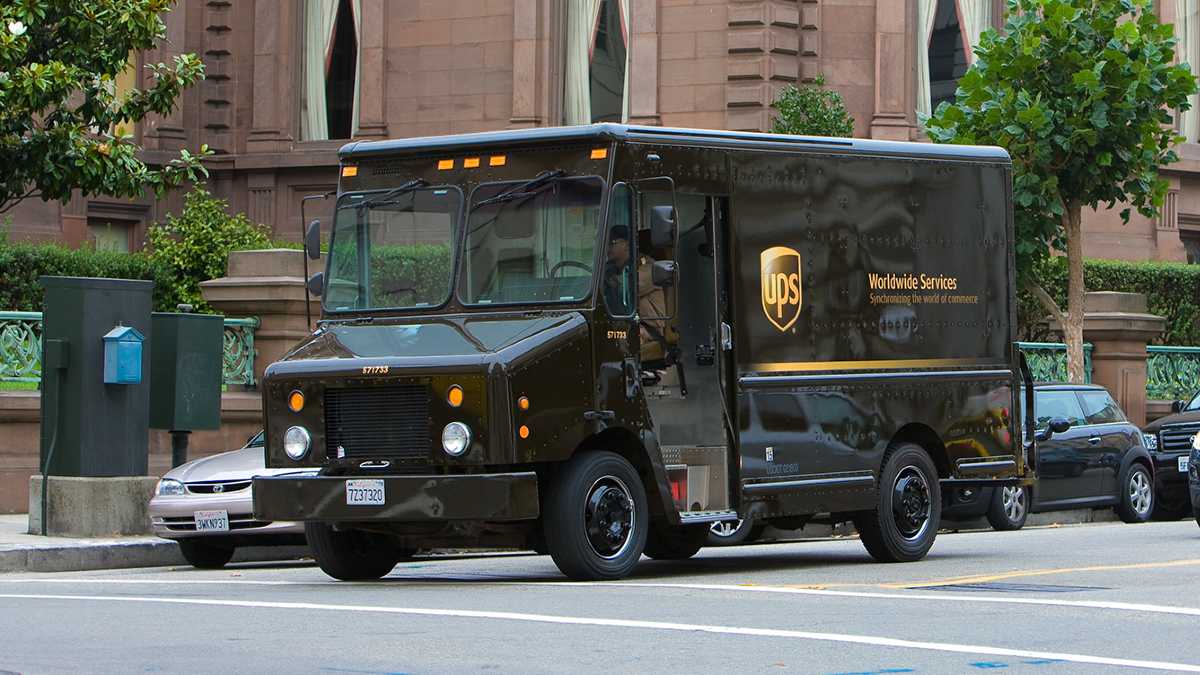 UPS tnie 12 tys. etatów. Pod nóż idzie też home office