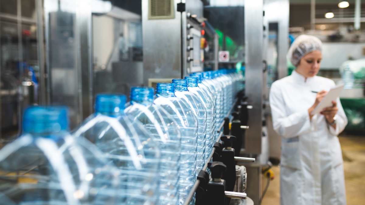Nowy bat na producentów? Płacimy przez nich miliardowe kary