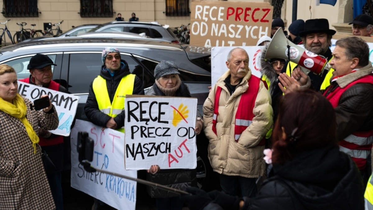 strefy-czystego-transportu-wiekszosc-Polakow-za