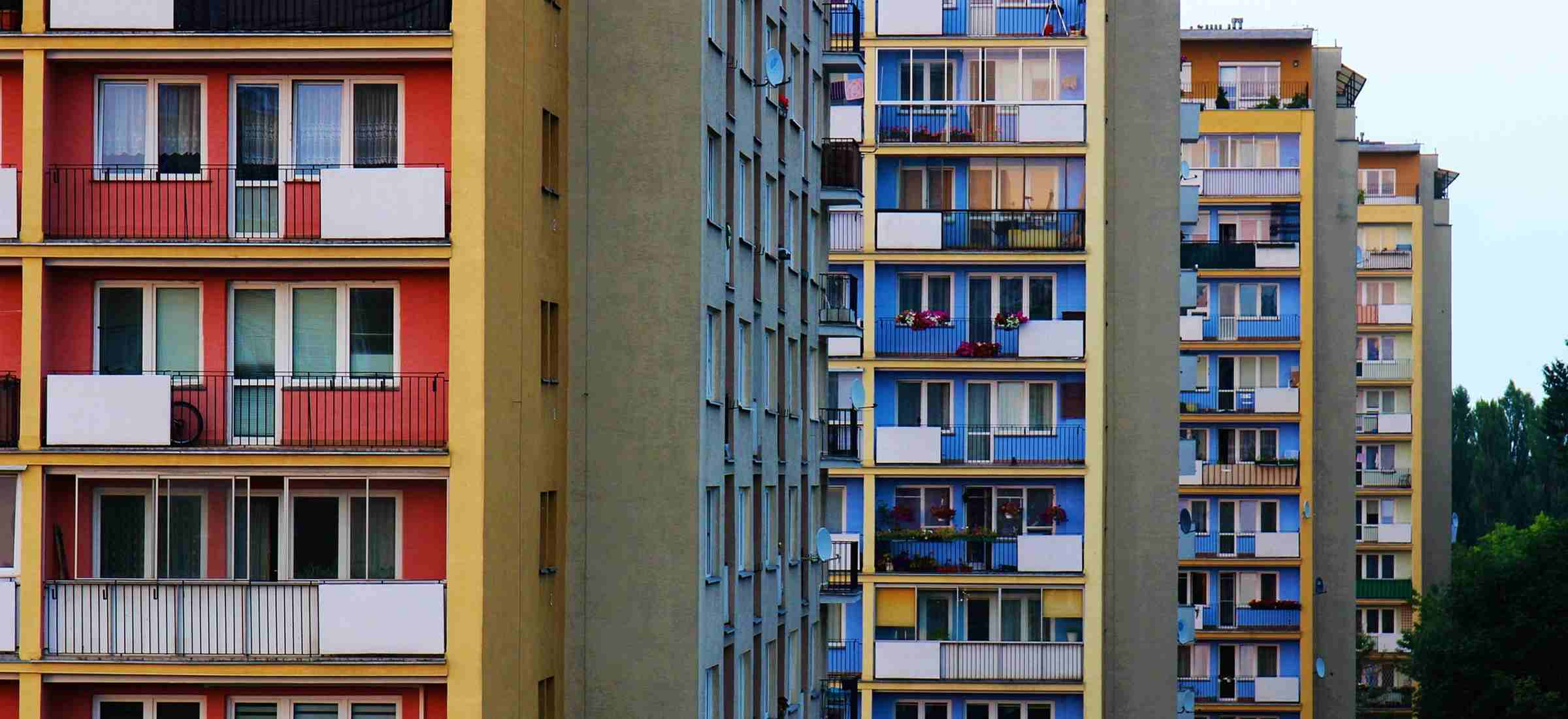 Rząd wprowadza zakaz przekształcania mieszkań spółdzielczych na własnościowe. „To może być korzystna zmiana”