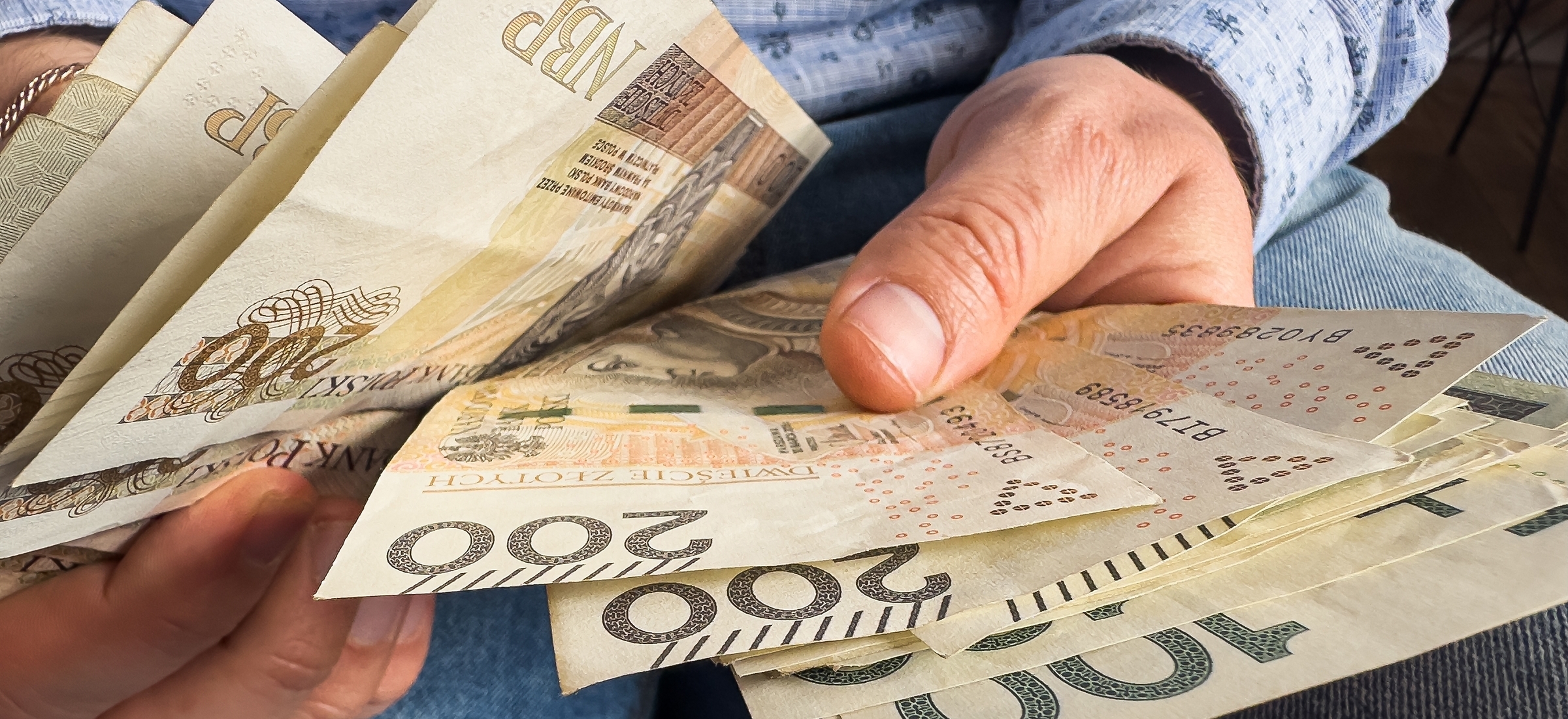 Prawnicy robią wodę z mózgu Polakom: ten kredyt jest za darmo. Banki: akurat