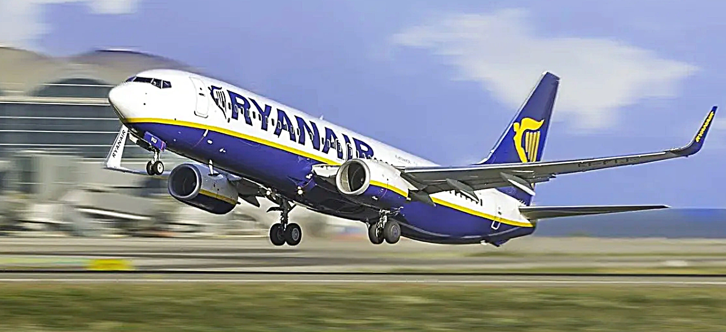 Wypowiedzieli wojnę dodatkowym opłatom za bagaż. Ryanair już dostał olbrzymią karę