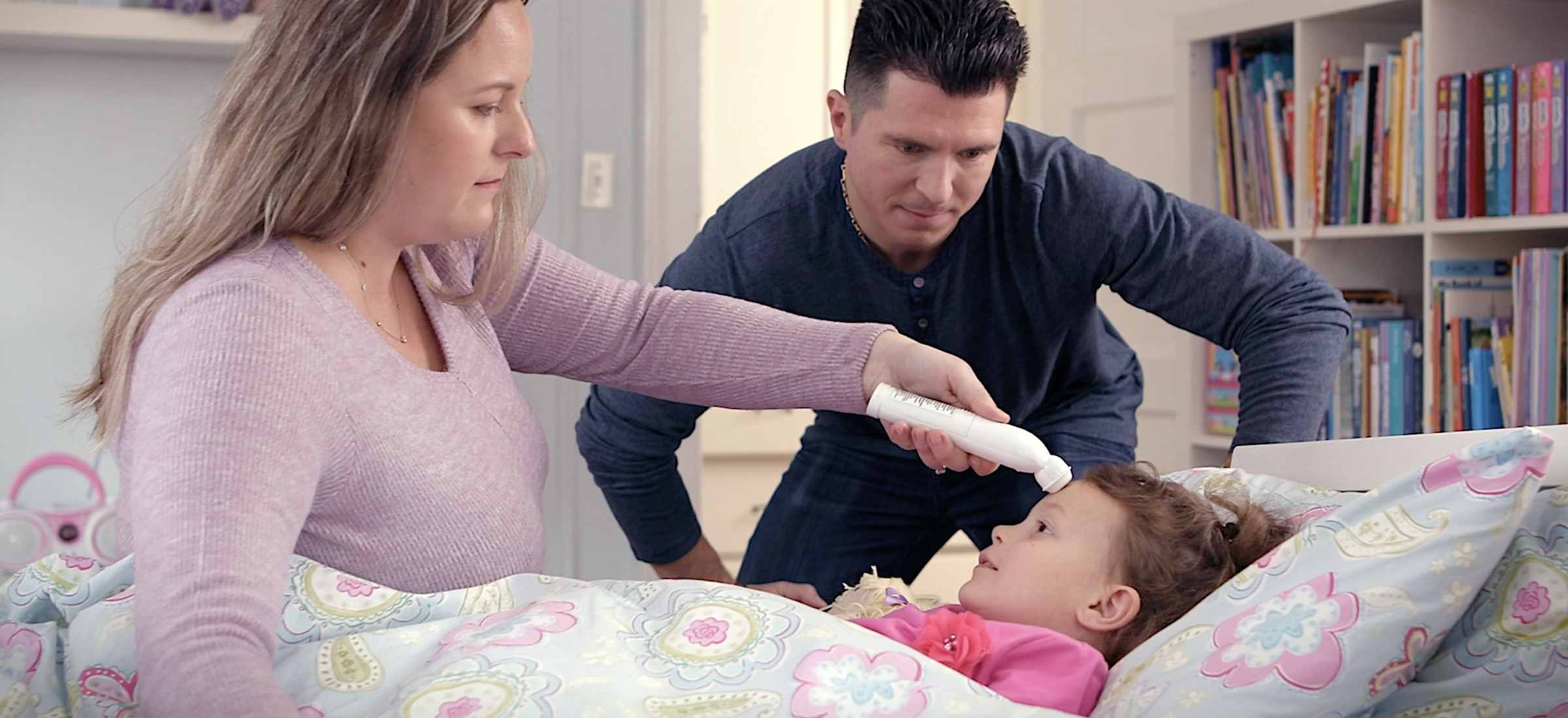 Mam trójkę dzieci, które co chwilę chorują. Czy mogą wyrzucić mnie z pracy?