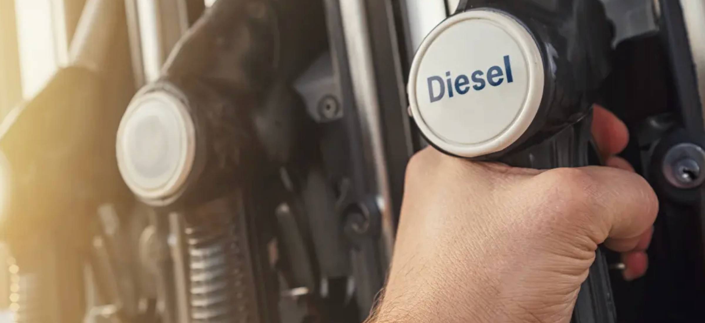 Czy rząd obniży VAT na diesla i benzynę?