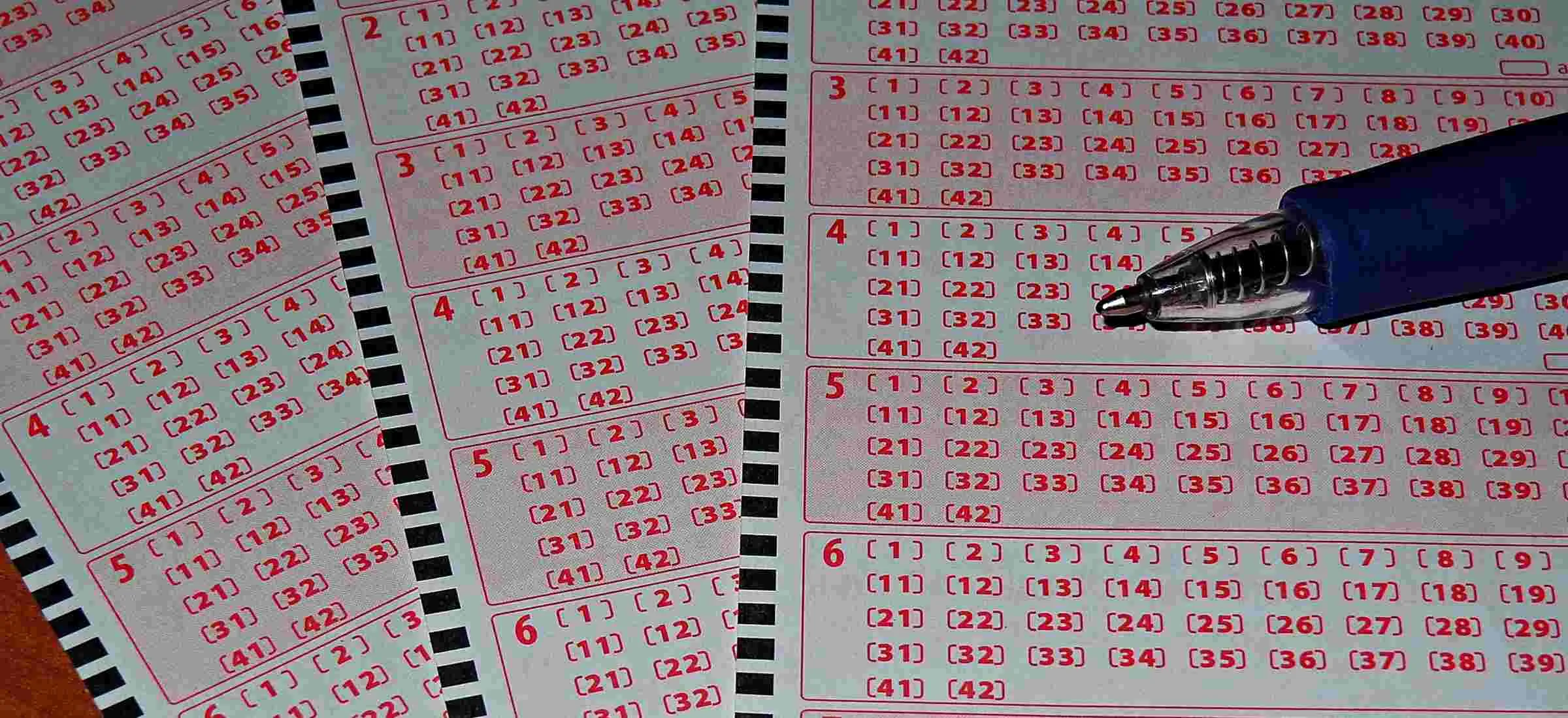 Wygrana w Lotto? Tyle podatku zabierze ci państwo