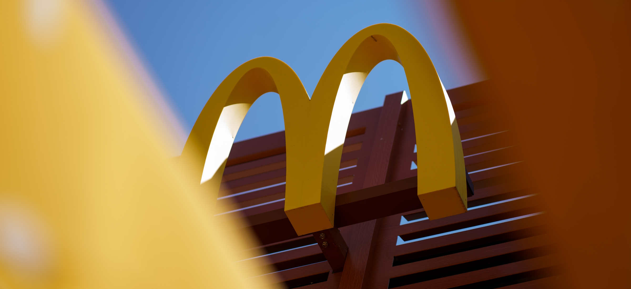 Bakteria w burgerach McDonald's. Sieć dźwiga się z kryzysu
