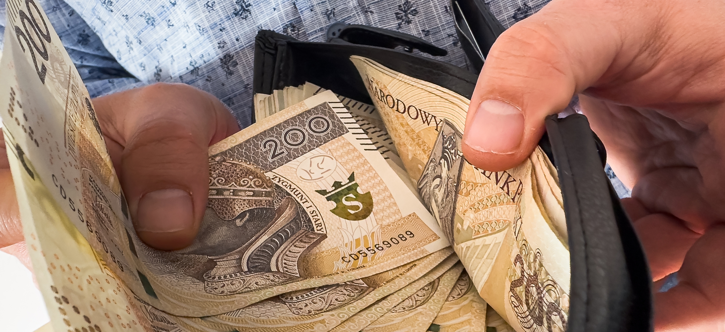 Wynagrodzenia Polaków wzrosły w grudniu aż o 8,6 proc. Za dużo dla RPP