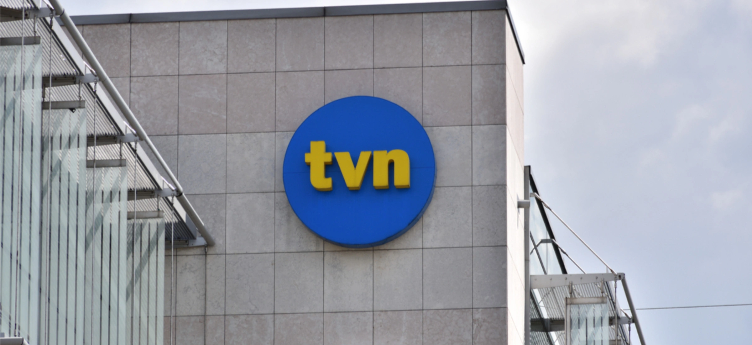Michał Sołowow faworytem w wyścigu o TVN. Miliarder z Kielc zaczynał od mycia szyb