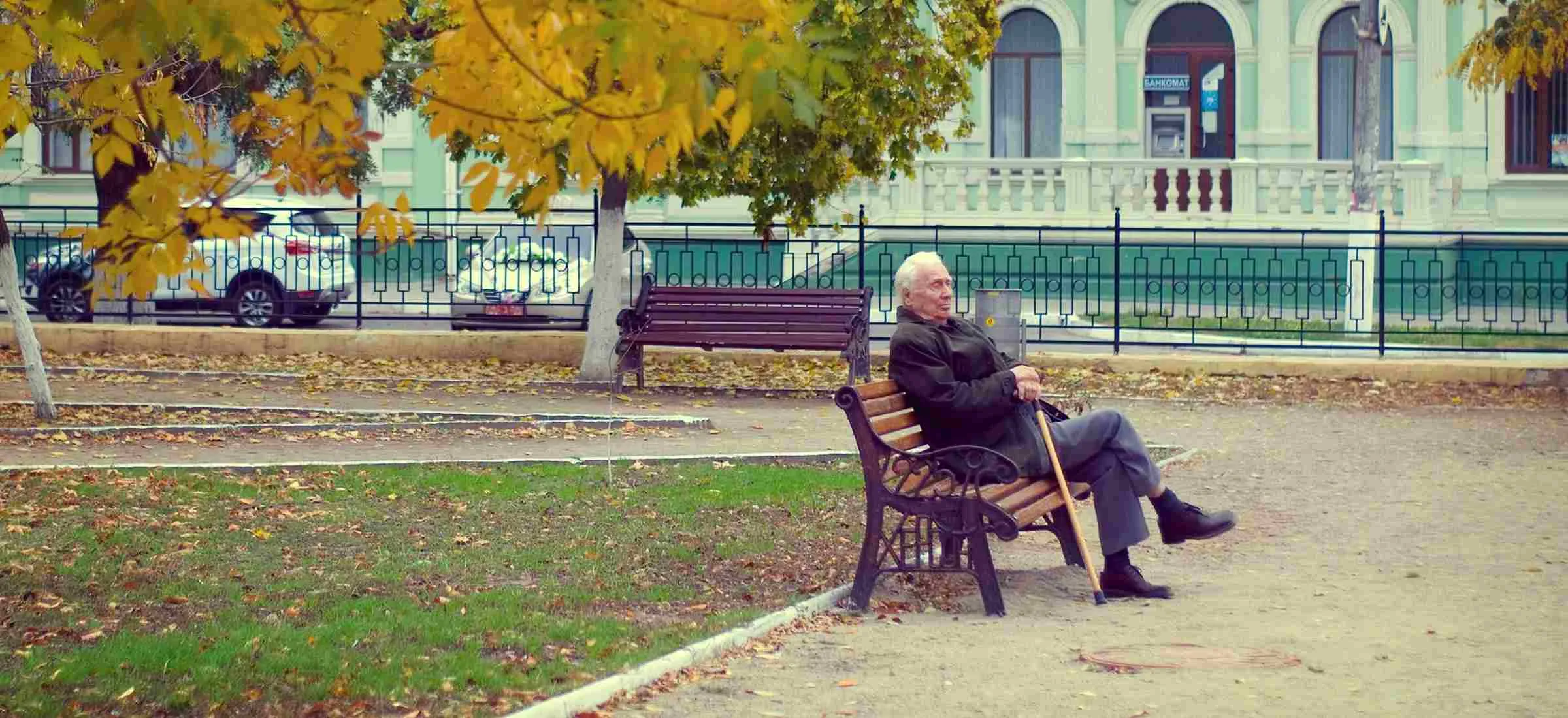 Zdrowie psychiczne seniorów. Jak zapobiegać depresji u osób starszych