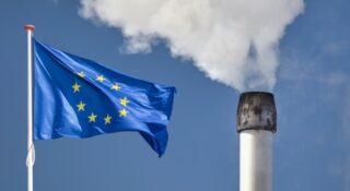 Bruksela podniesie akcyzę, zyska mafia. Nowy raport nie zostawia złudzeń