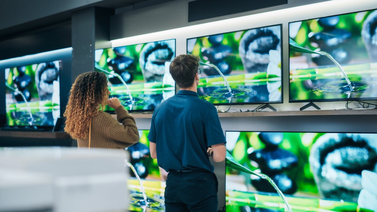 Promocje na telewizory nie pomogły. Polacy nie kupują i już