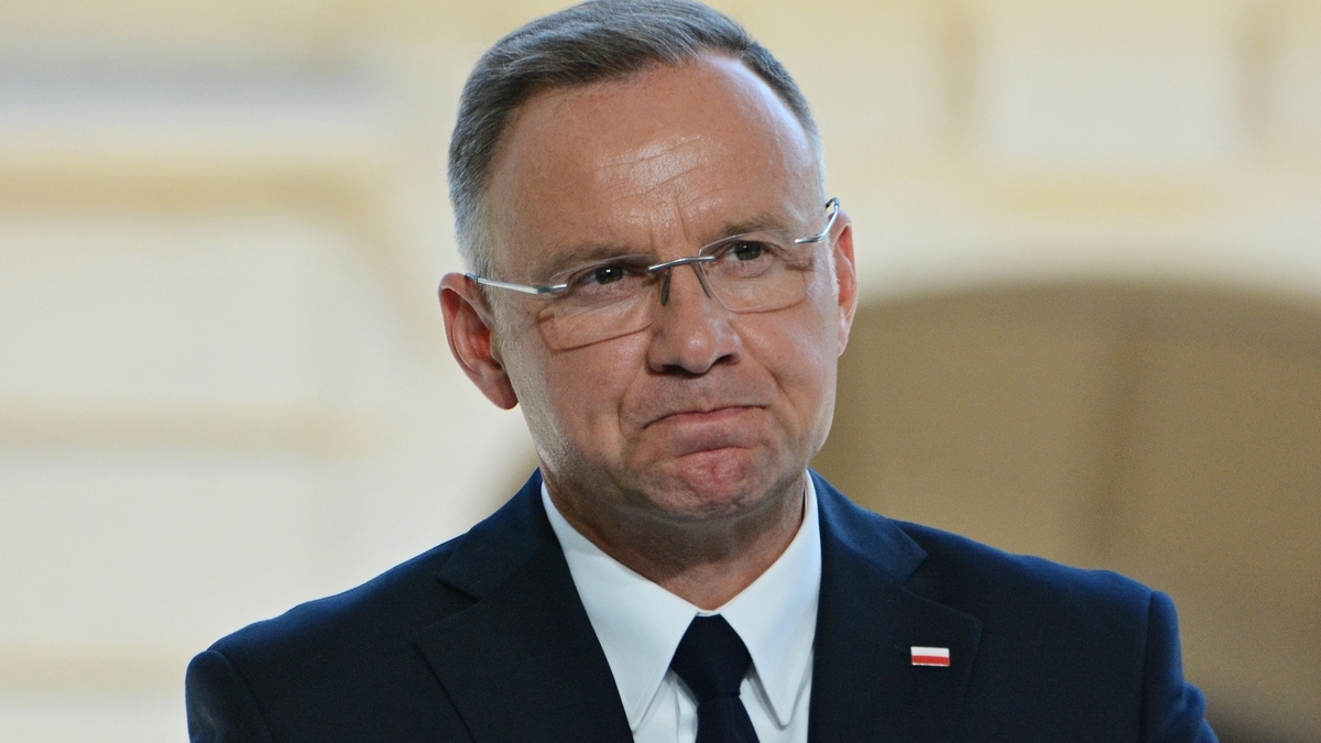 Niższe rachunki za prąd to pułapka? Prezydent pod ścianą