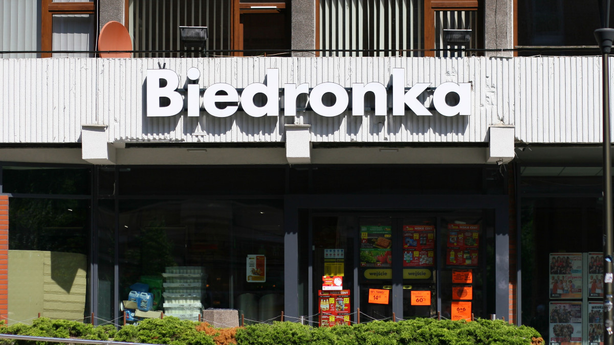 Biedronka idzie na wielkie zakupy. Szykują się miliardowe przejęcia w Polsce