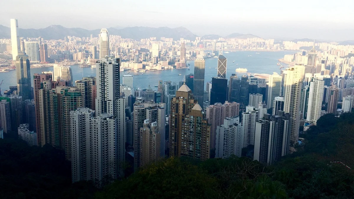 Evergrande delisting