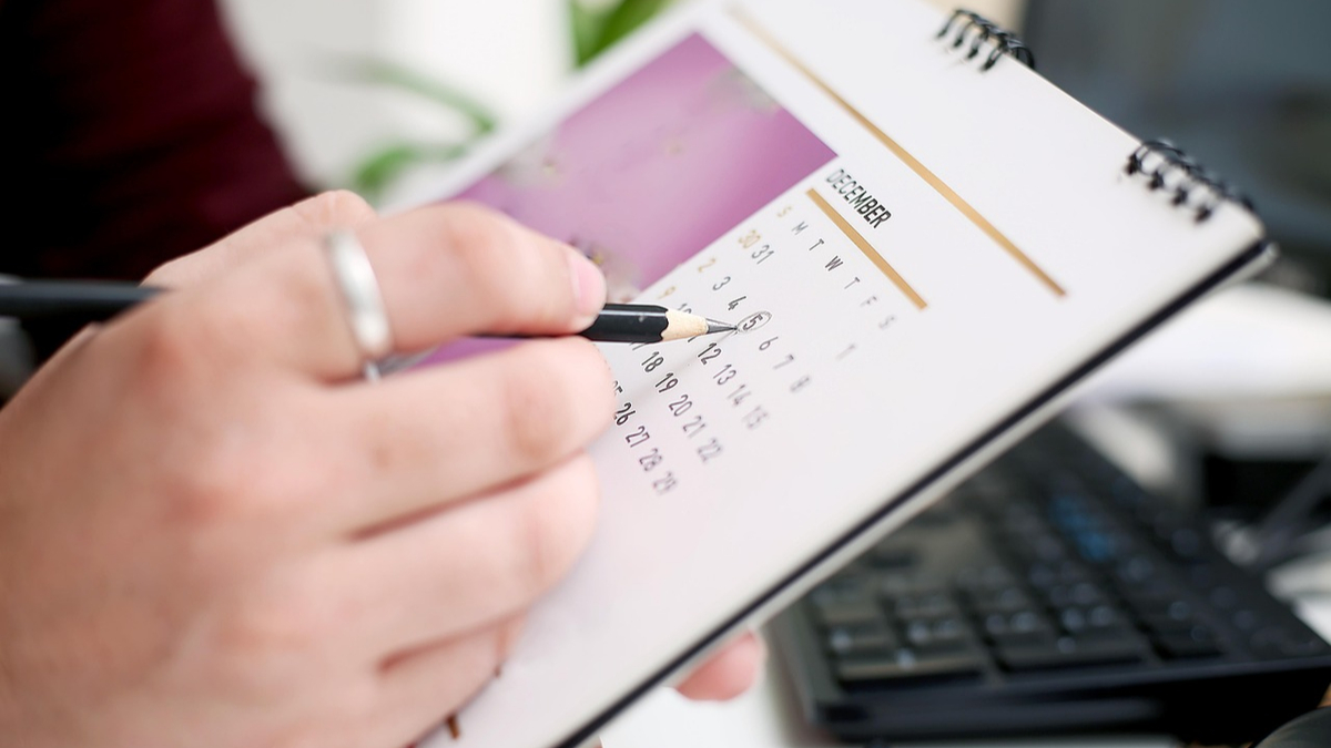 Dodatkowy dzień wolny. Coraz więcej firm skraca czas pracy