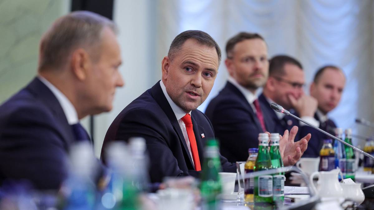 Nawrocki twardy jak Trump. U nas gra też się toczy o miliardy