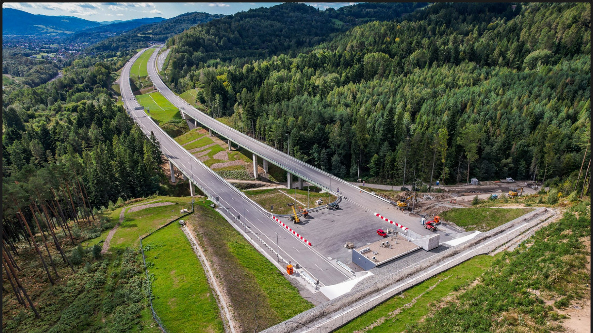 Wkrótce otwarcie S1 w górach. Efekt zapiera dech w piersiach