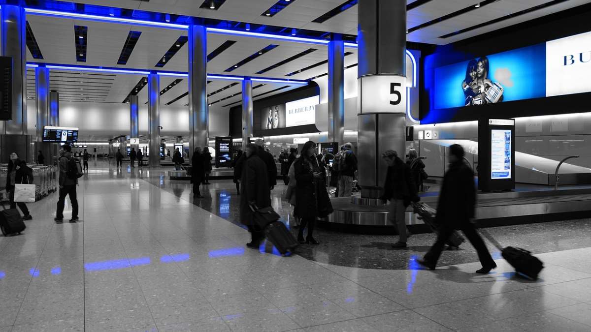 Emigranci mogą sporo zaoszczędzić. Jak skorzystać z ulgi na powrót?