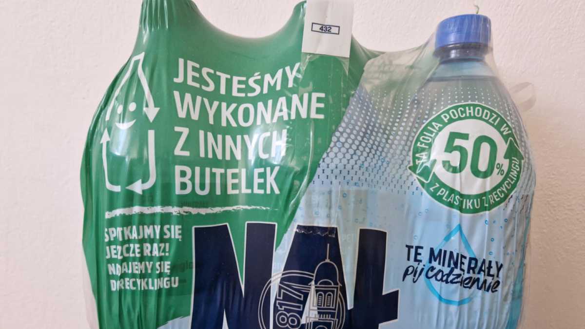 Plastikowa ściema? Producent Nałęczowianki pozwany do sądu