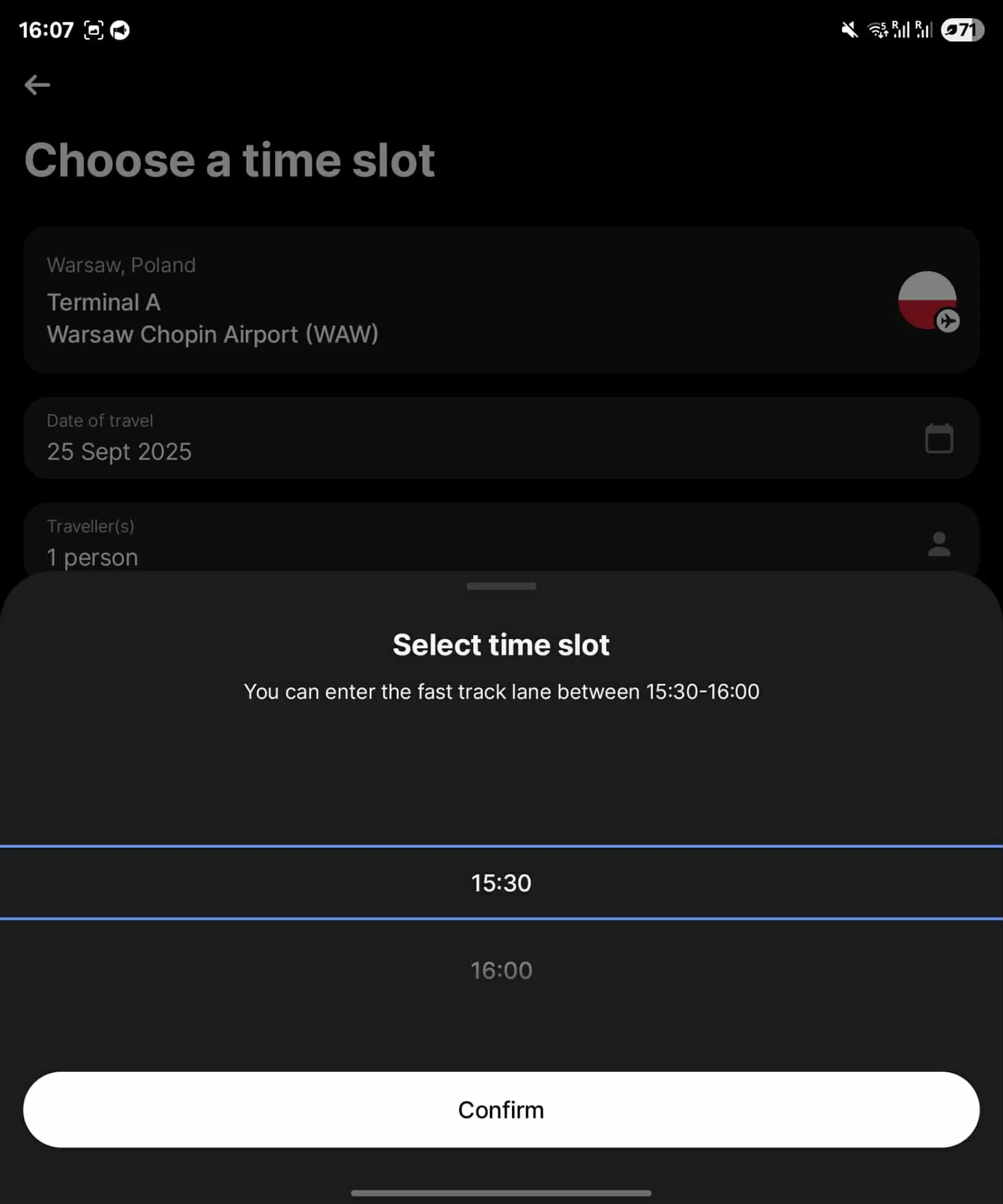 Oszczędź czas na lotnisku. Revolut wprowadza darmowy Fast Track dla klientów premium 