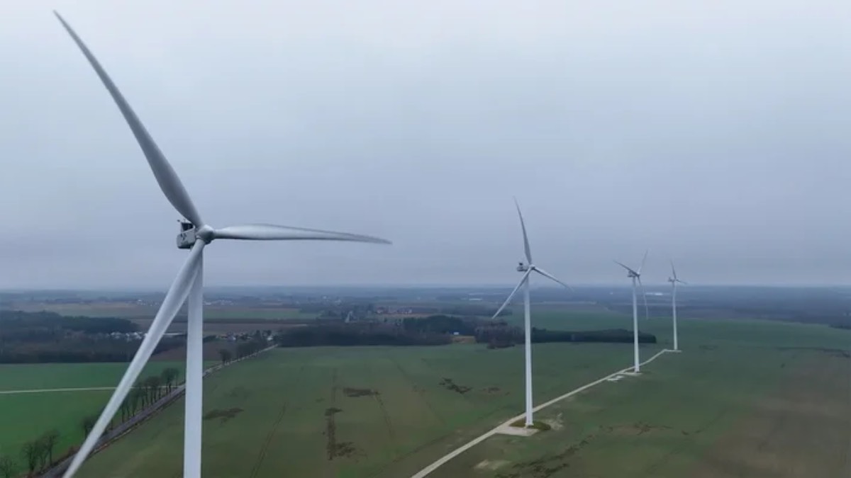 Wiatraki mnożą się w ekspresowym tempie. Prezydenckie weto ich nie zatrzymało