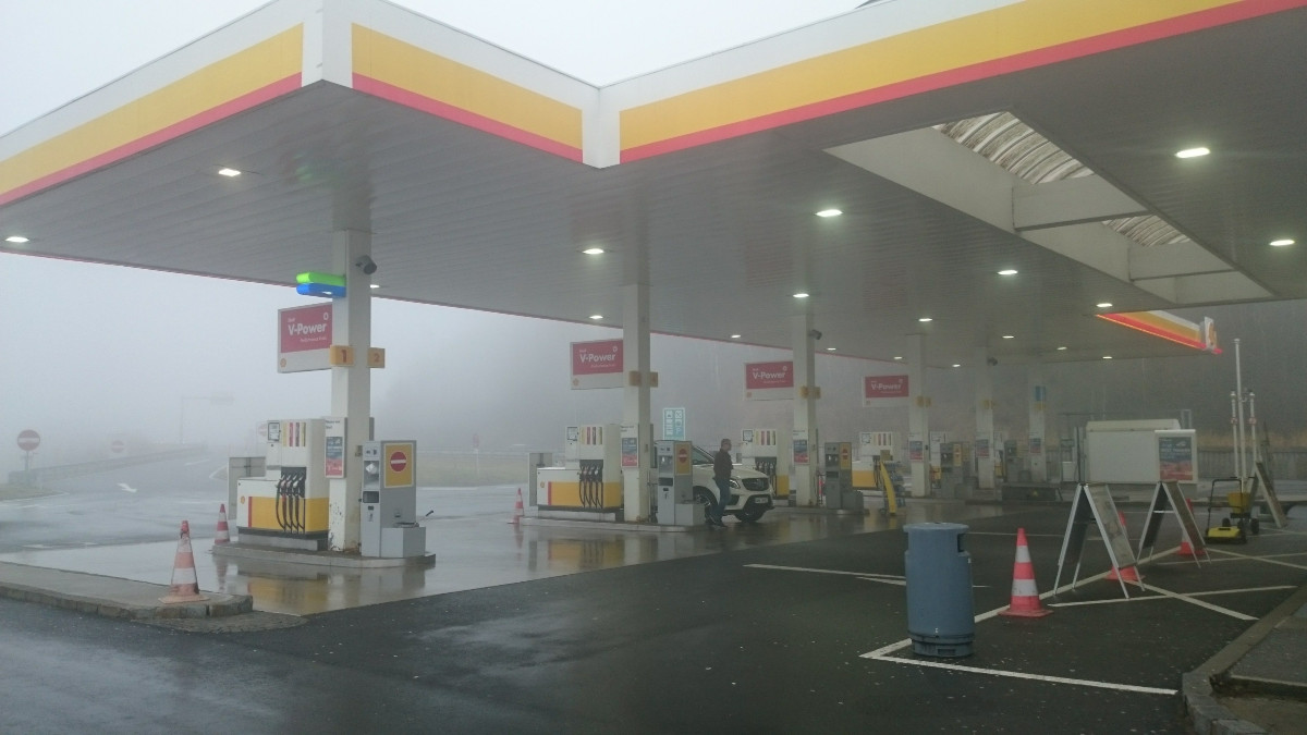 Zmieniają ceny paliw choćby 18 razy dziennie. Niemcy wściekli