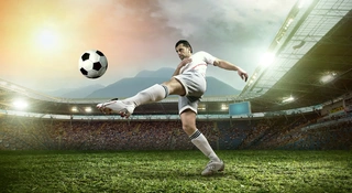 Kryptowaluty wkraczają na murawy, czyli finansowe fair play na blockchainie