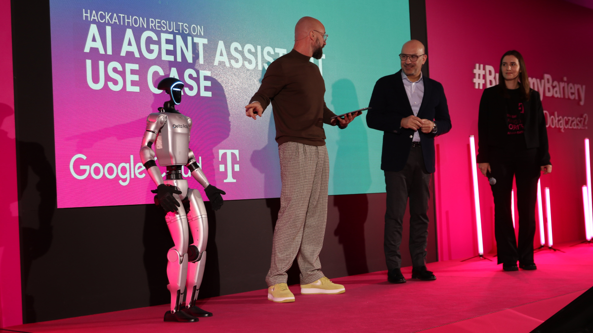Robot otwiera spotkanie, a liderzy mówią o emocjach. Tak wygląda nowa era technologii