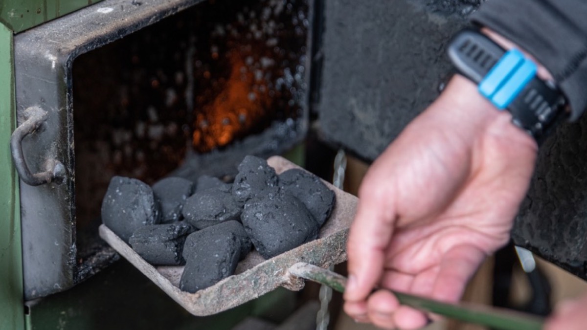 Rząd opóźnił ETS2. I uderzył w program Czyste Powietrze