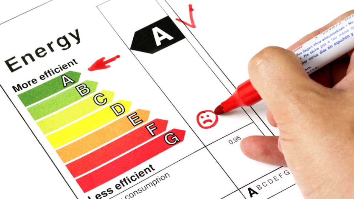 Czyste Powietrze, brudne intencje. Dopłaty do trefnego sprzętu mają się świetnie