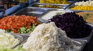 Idzie rewolucja żywieniowa w szkołach. Rząd stawia na dietę roślinną