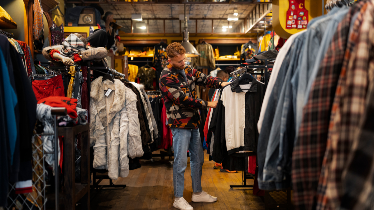 Sklepy: klienci kradną. Udają, iż nie widzą tego, co dzieje się w magazynach