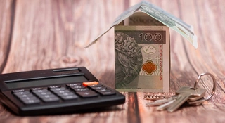 Polacy rzucili się na listy zastawne. Nie dziwię się, czekali na nie 100 lat