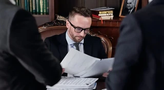 Mediacja vs. arbitraż. Co wybrać w sporze biznesowym?