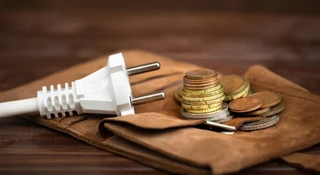 Ceny energii. Przyszła zima i Polska płaci dwa razy więcej niż pół Europy